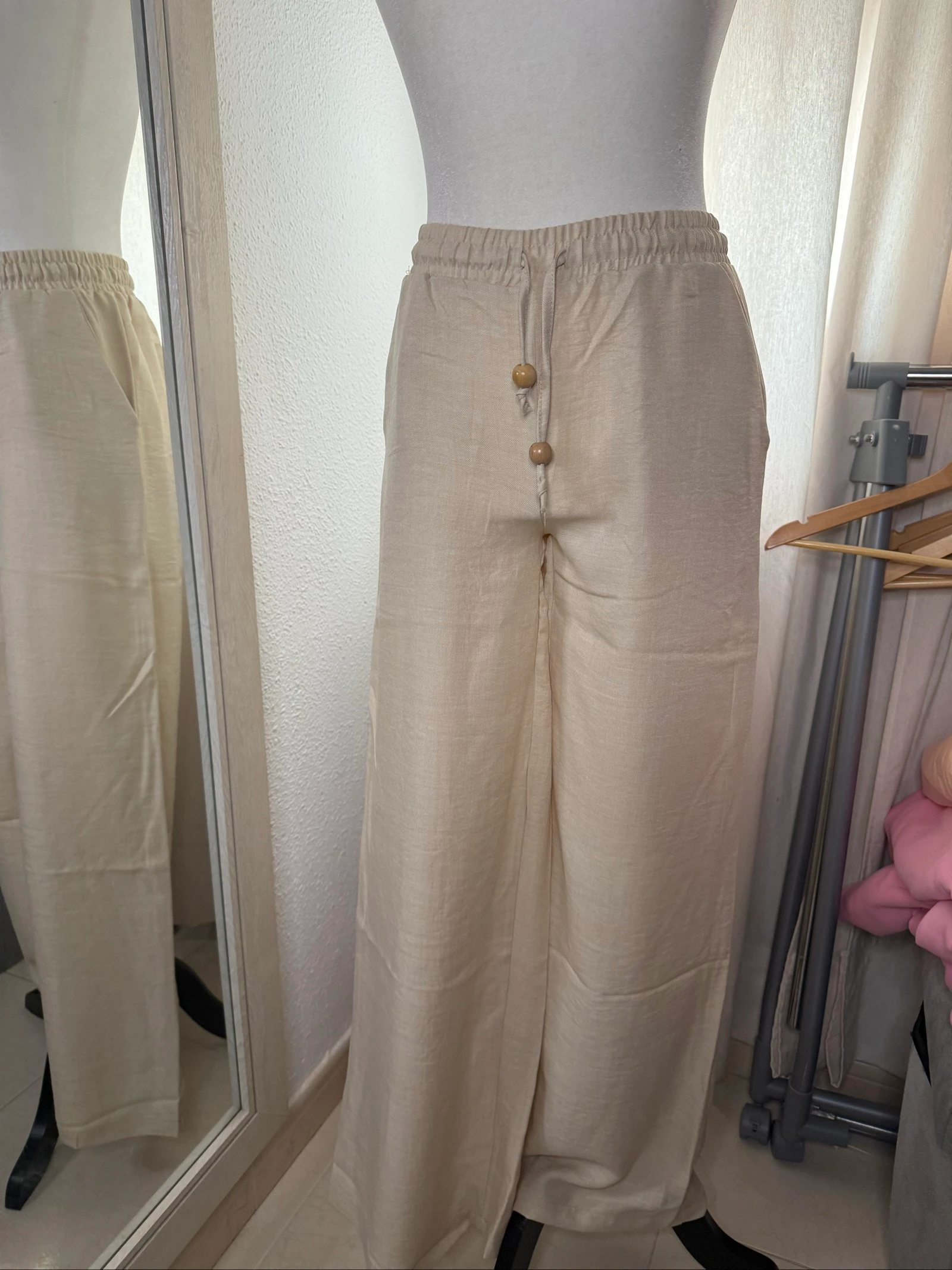 Beige lange broek. – photo 2